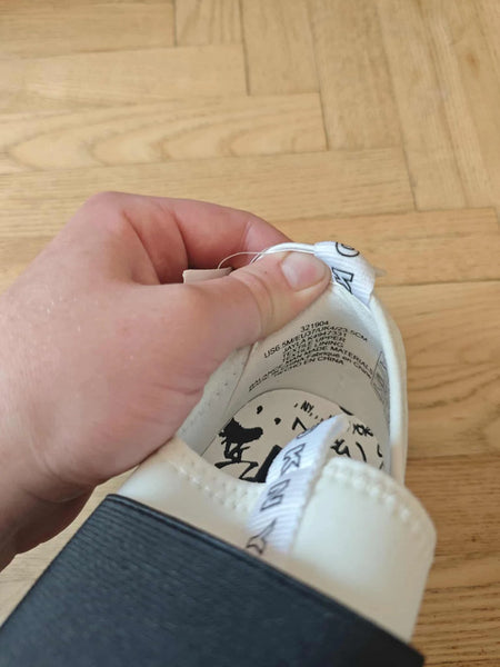 Balti moteriški sportbačiai "DKNY" (37 dydis)