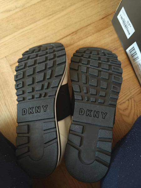 Balti moteriški sportbačiai "DKNY" (37 dydis)