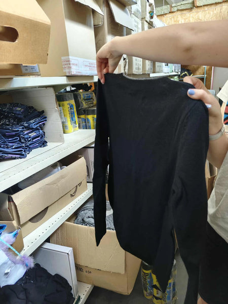 Juodas Megztinis "Dorce"